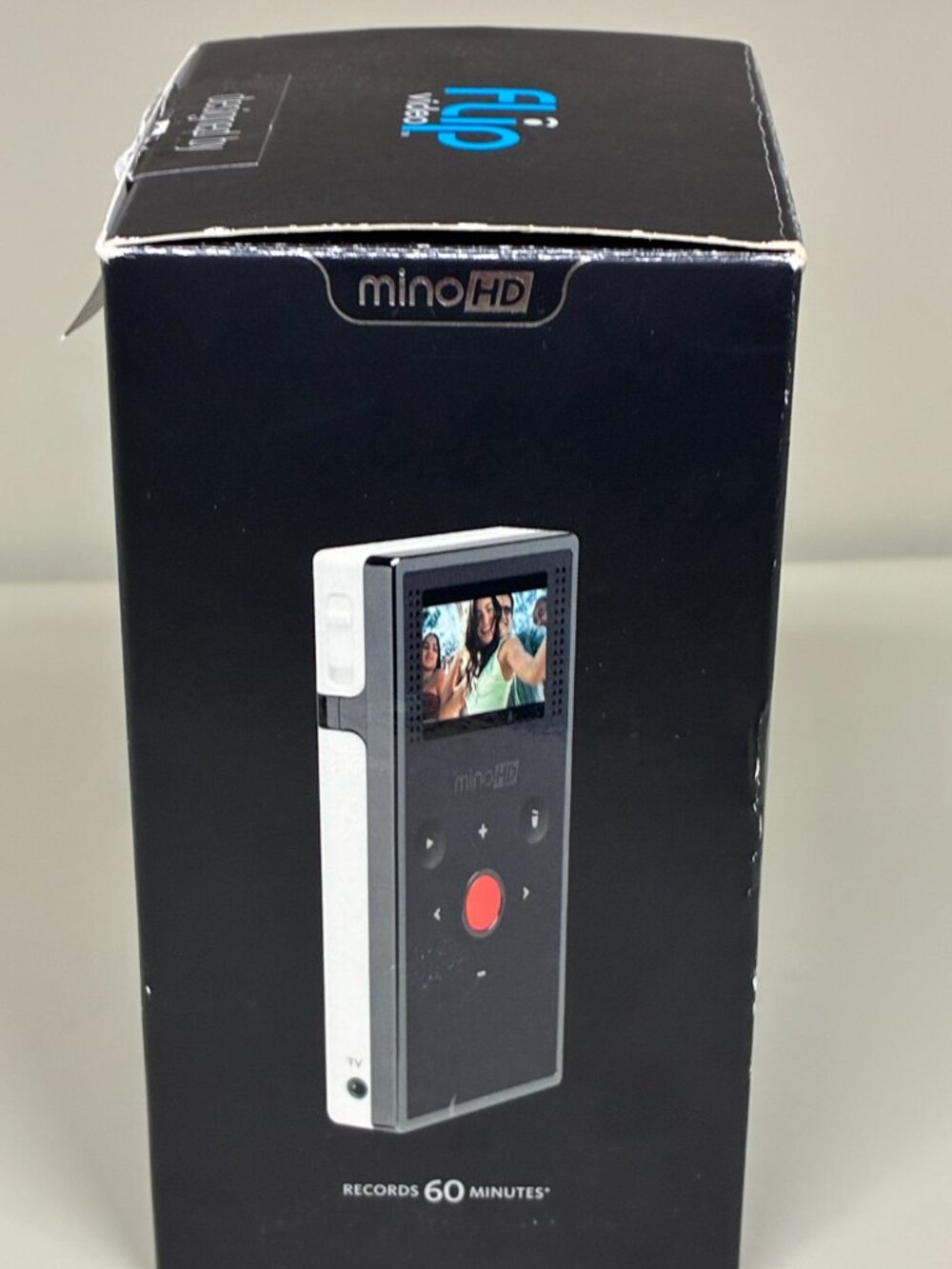 Pure Digital Flip MinoHD F460W Pocket Camcorder White Floral - Picture 12 of 13
